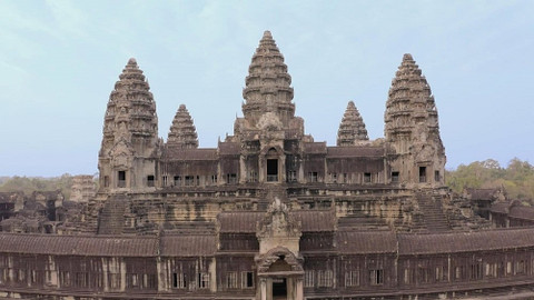 Starobylé stavby - 1/3 Angkor Wat
