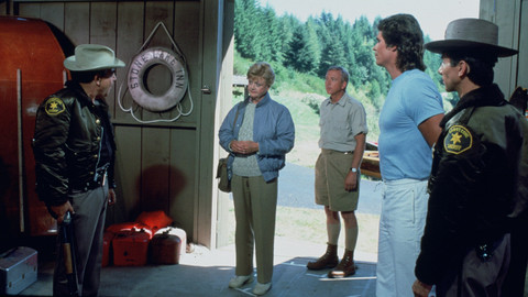 To je vražda, napsala - Dáma v jezeře