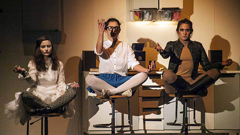 Divadlo žije! - 17. března 2015