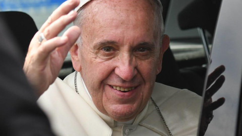 Mimořádné pořady ČT24 - Papež František poprvé v Polsku