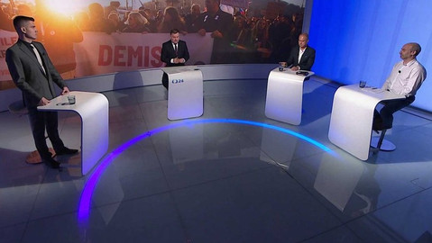 Politické spektrum - Události české politické scény a její obraz