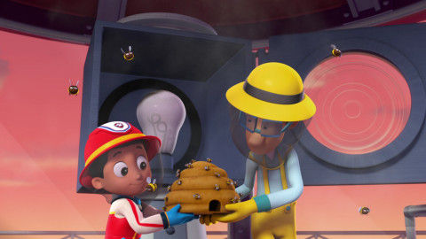 Tlapková patrola - Tlapky zachraňují papouška / Tlapky zachraňují včelí královnu