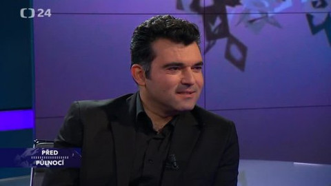 Před půlnocí - 7. října 2013