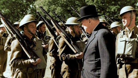 Druhá světová válka v barvě - 7/13 Bod obratu