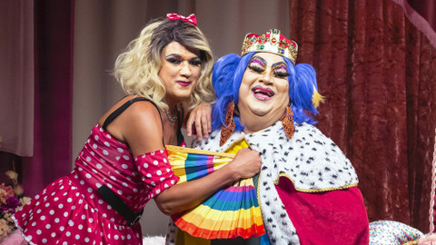 Chi Chi na gauči - 7/7 Vlasta Wild: Drag queens jsou líné travesti umělkyně