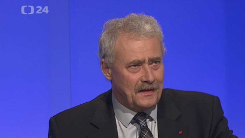 90’ ČT24 - Církevní restituce a tahanice o Madonu z Veveří