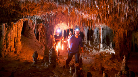 Dobrodružství do neznáma - 2/10 Podzemní svět Mayů