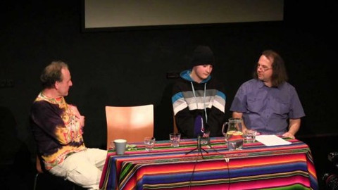 Divadlo Kampa - Přicházíme v míru