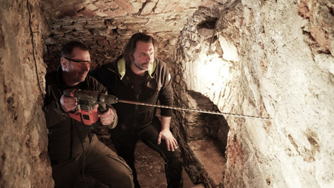 Akce: rekonstrukce! - 12/12 Renovace staré koupelny u Xaviera Baumaxy