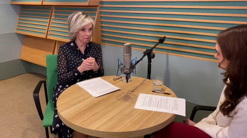 Background ČT24 - Alena Zárybnická