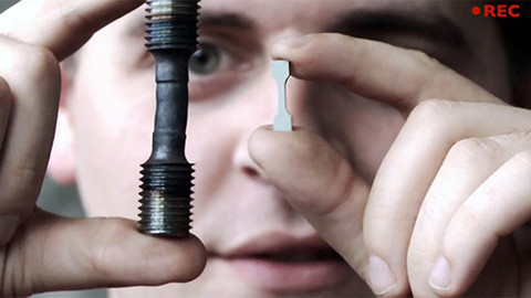 Lovci záhad - Ocelové auto