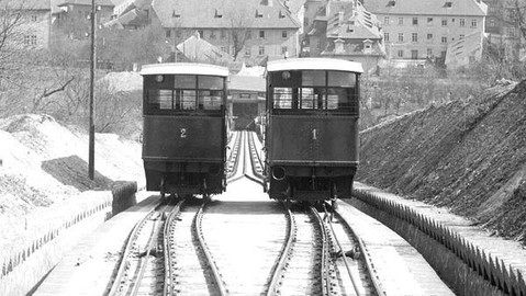 Hledání ztraceného času - Po kolejích na Petřín
