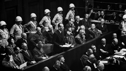 Historie SS - 6/6 Hon na zločince