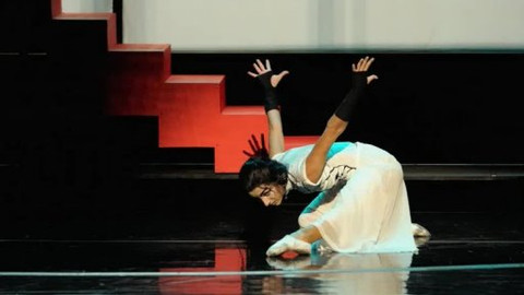 Sama doma - 12. dubna 2013