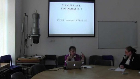 Univerzita Karlova on-line - Manipulace fotografií včera a dnes 1