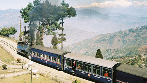 GEO 360° - Vlak do Dárdžilingu