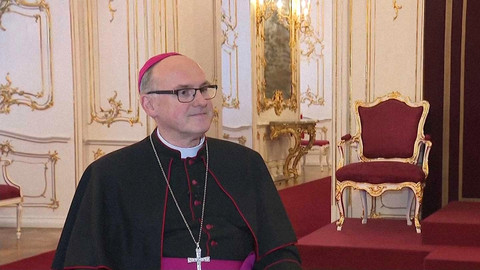 Slavnostní uvedení nového pražského arcibiskupa do úřadu