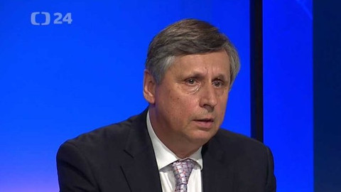 90’ ČT24 - Hnutí ANO skládá menšinovou vládu