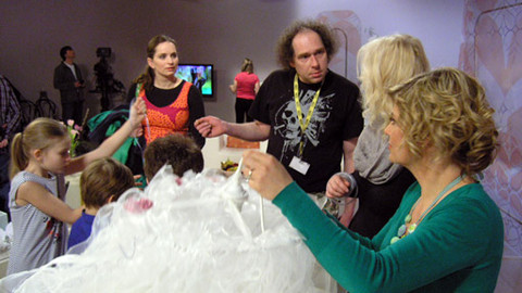 Sama doma - 28. března 2013