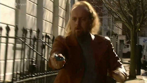 Black Books - 4/18 Okno