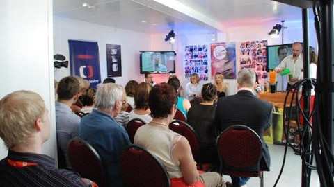 ČT na MFF Karlovy Vary - Čaj o třetí