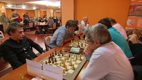 V šachu - 6. listopadu 2015