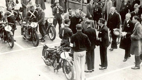 Historie.cs - Šlapou jako československé motorky