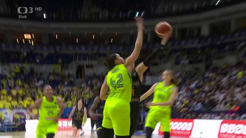 Evropská liga v basketbalu - ZVVZ USK Praha - Fenerbahce Safiport