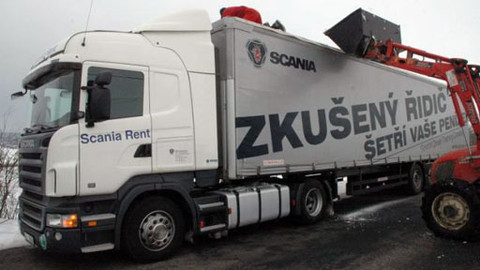 Stop - Led z kamionu