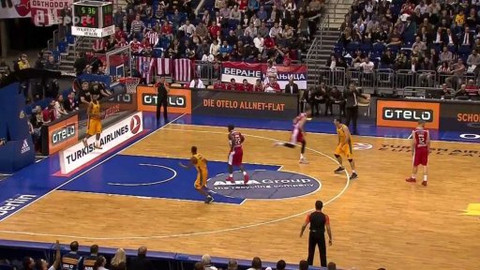 Evropská liga v basketbalu - ALBA Berlín - Crvena Zvezda Telekom Bělehrad
