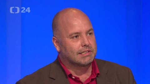 90’ ČT24 - Policie chce obvinit Babiše a Faltýnka, žádá o jejich vydání