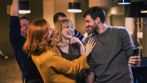 Vlastně se nic nestalo - 4/6 Side Hustle