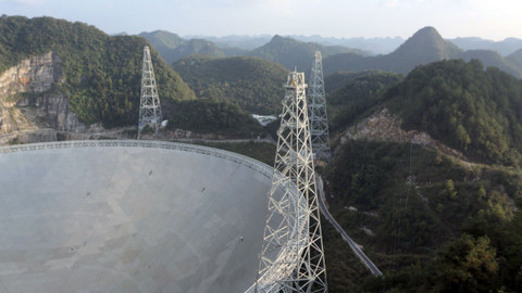 Zázraky techniky - Radioteleskop FAST