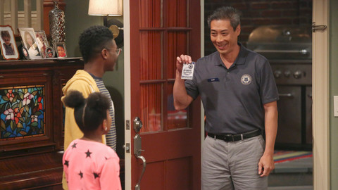 Tajný život K.C. - 12/29 Jako nůž do zad, 3. část