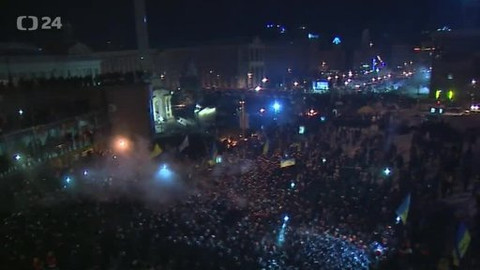 Horizont ČT24 - 11. prosince 2013