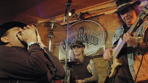 Blues ze Staré Pekárny / Sólo pro... - Sugar Blue a GK Band