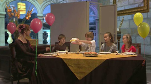 Watch Cecilia - 4/8 Narozeniny