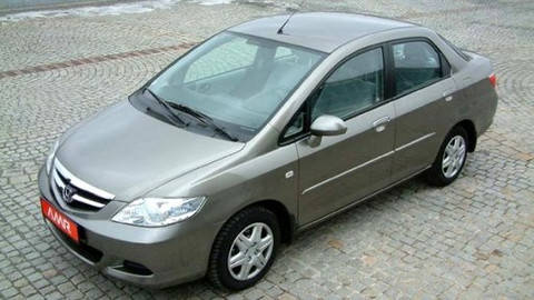 Auto Moto Revue - 18. března 2006