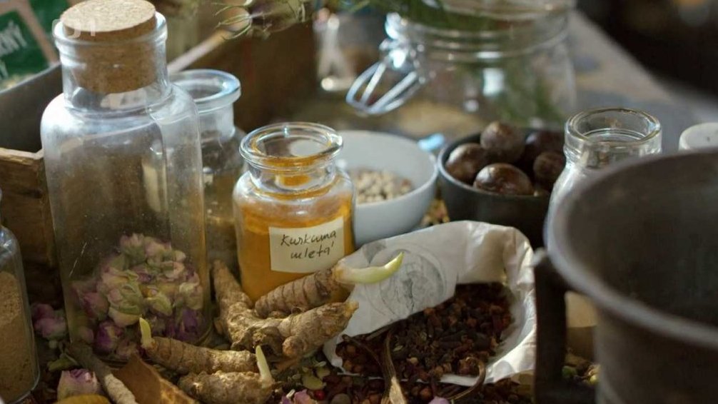 Creating Your Home Herbal Apothecary