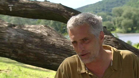 Za zrcadlem - Rozhovor s Tomášem Hanákem