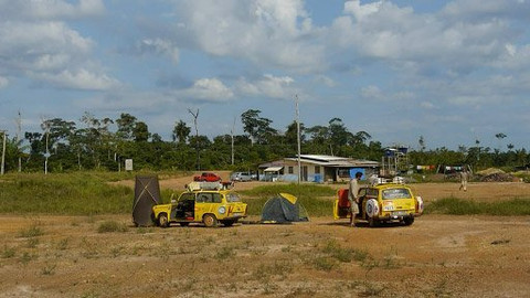 Trabantem Jižní Amerikou - Motorest v pralese