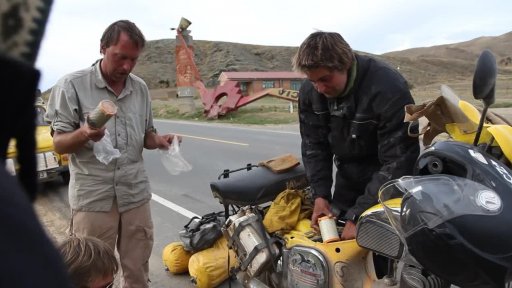 Trabantem Jižní Amerikou - Udržujeme jawu