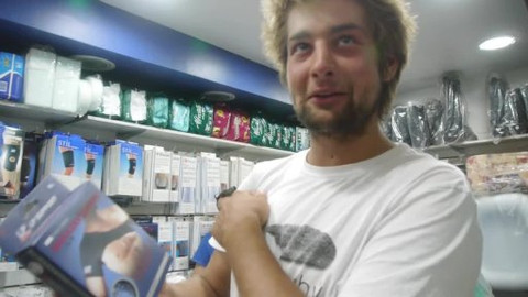 Trabantem Jižní Amerikou - Marek si konečně kupuje ortézu