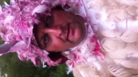 Pečený sněhulák - Namlouvání ptáků v podání opeřence Romana Mrázika