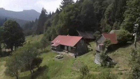 Dovolená v Protektorátu - Přestavba domu