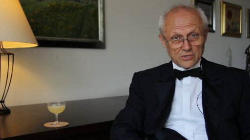 Dnes neumírej - Svět Jamese Bonda