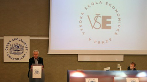 Televizní akademie - Richard Hindls v pořadu Před půlnocí