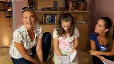 Horákovi - Lucie Benešová (Lucie) o zkouškách a nahrávání hudby