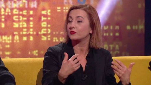 Koptashow - Vanda Hybnerová vs. motorka