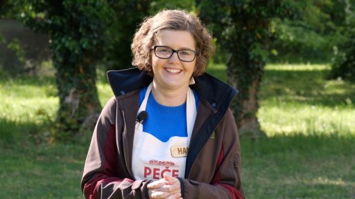 Peče celá země - Hančina cesta soutěží